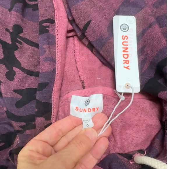 Sundry Camo Hoodie. - Picture 7 of 7